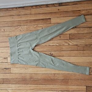 PrettyLittleThing Womens Sage Green Leggings